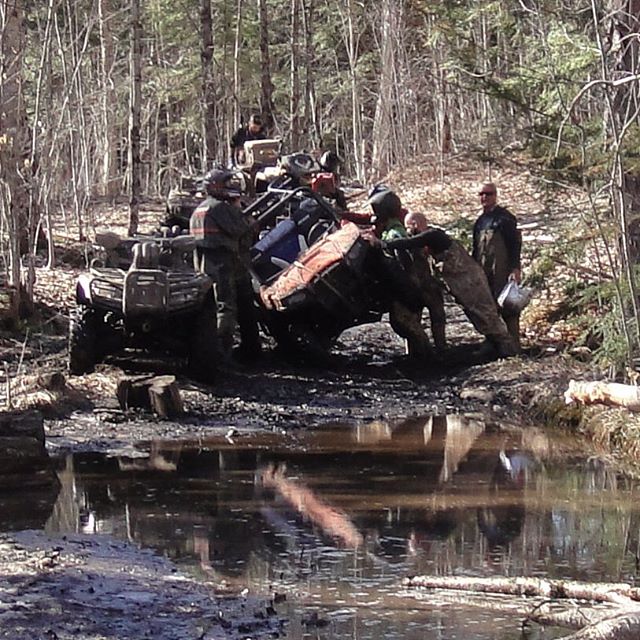 Another angle of the #SwampDonkeys trying to fix #rzr