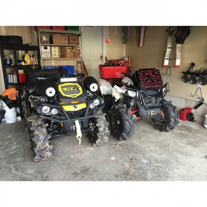 Which one would you choose? #canam #xmr #800r or #polaris #scrambler #850 #swampdonkeys