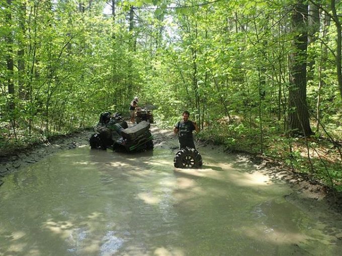 Caption this Photo #swampdonkeys #broken #arcticcat #WheelFellOff