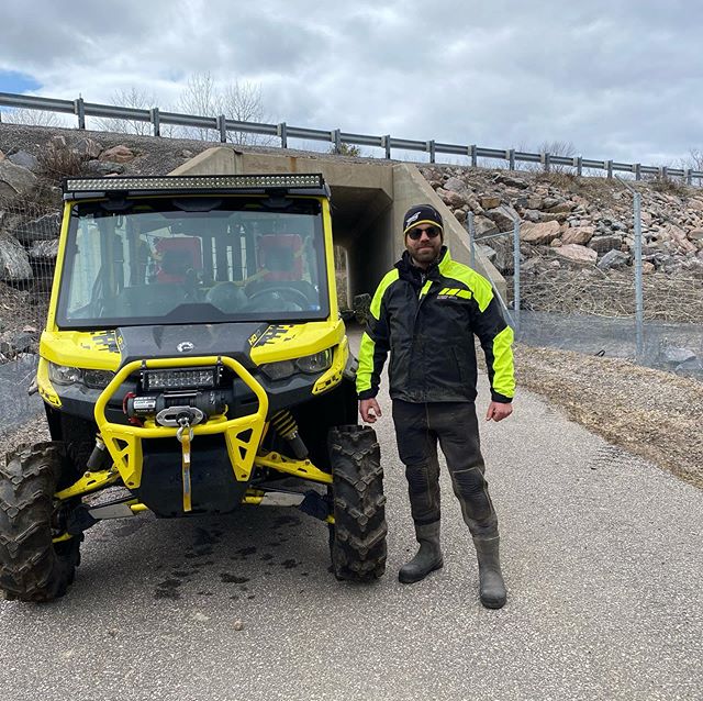 Anyone know where this is? #defenderxmr #familyselfisolation #trailside #swampdonkeys