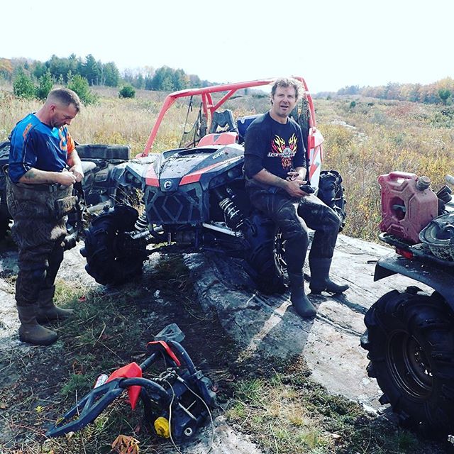 #trailsidemod on the #canammaverickxmr - #bumperfail #winch #broken #swampdonkeys
